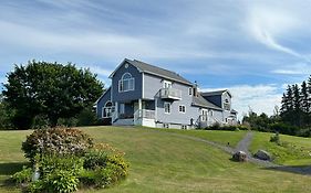 Tides Inn Guest Suites